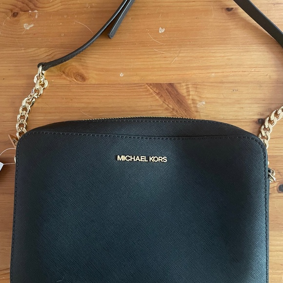 Black Michael Kors bag - Picture 1 of 2